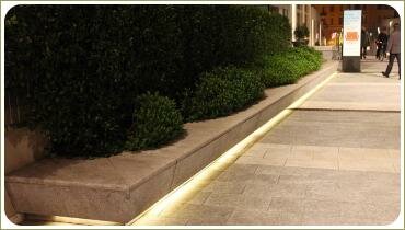 Приподнятая грядка с подсветкой