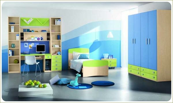 Зелень с синевой