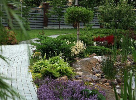 Сиреневый берег (35-32) Прибрежный цветник